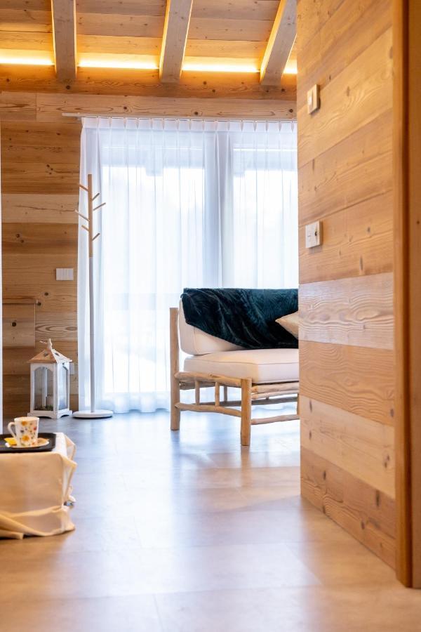 Chalet Imbosc'Che - 5 Beautiful Rooms In Charming B&B Livigno Exterior photo